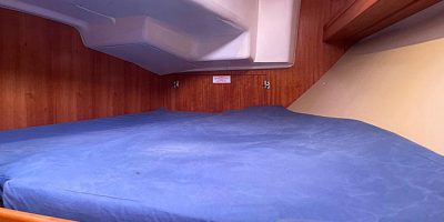 Zeilboot-Bavaria-31-IJsselmeer-Achterhut-concentrate