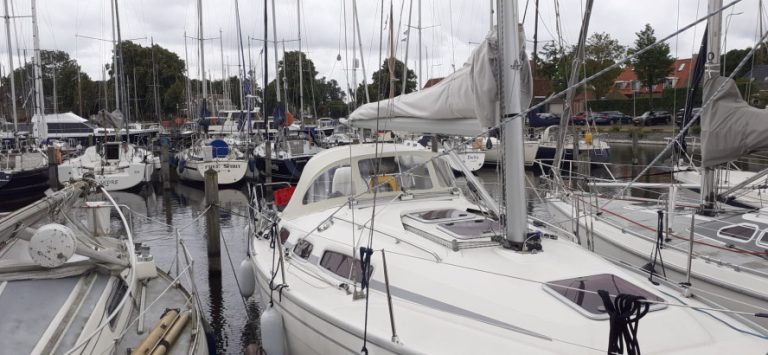 Zeilboot Bavaria 31 huren IJsselmeer