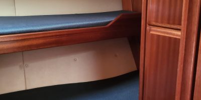 Zeiljacht Bavaria 50 huren IJsselmeer interieur